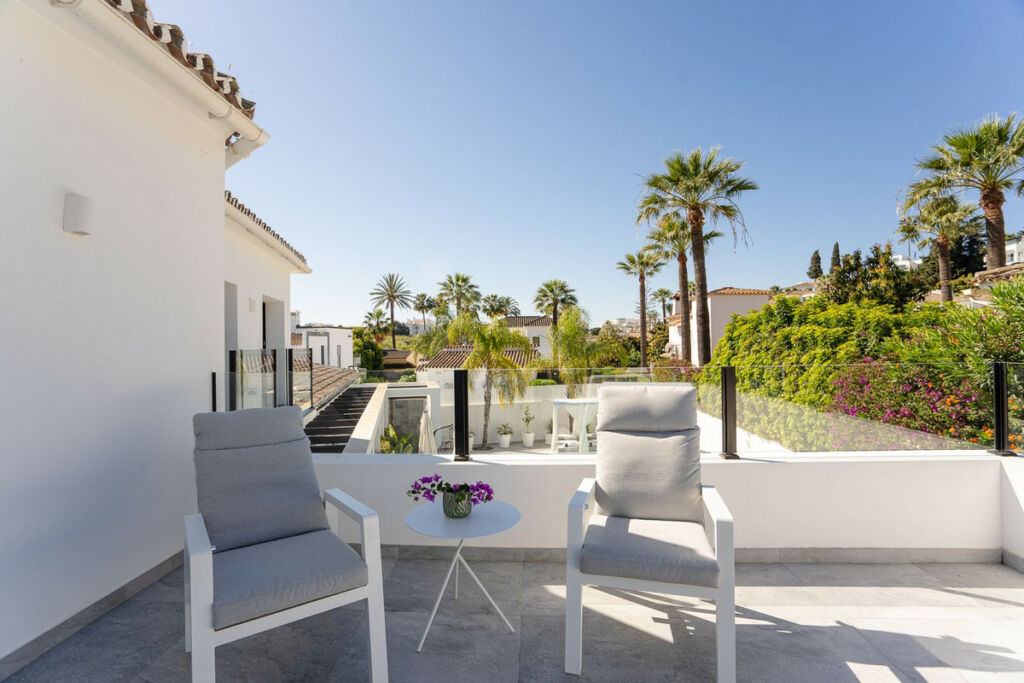 Detached Villa Puerto Banús Málaga - image 18