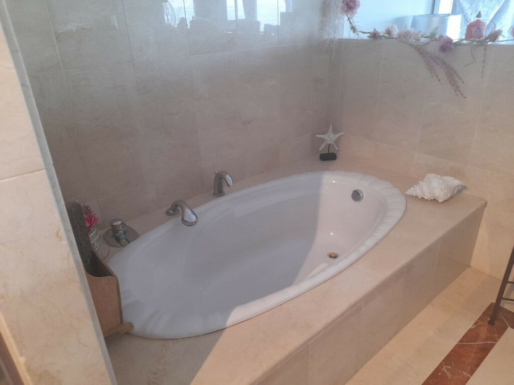 Penthouse Estepona Málaga - image 19