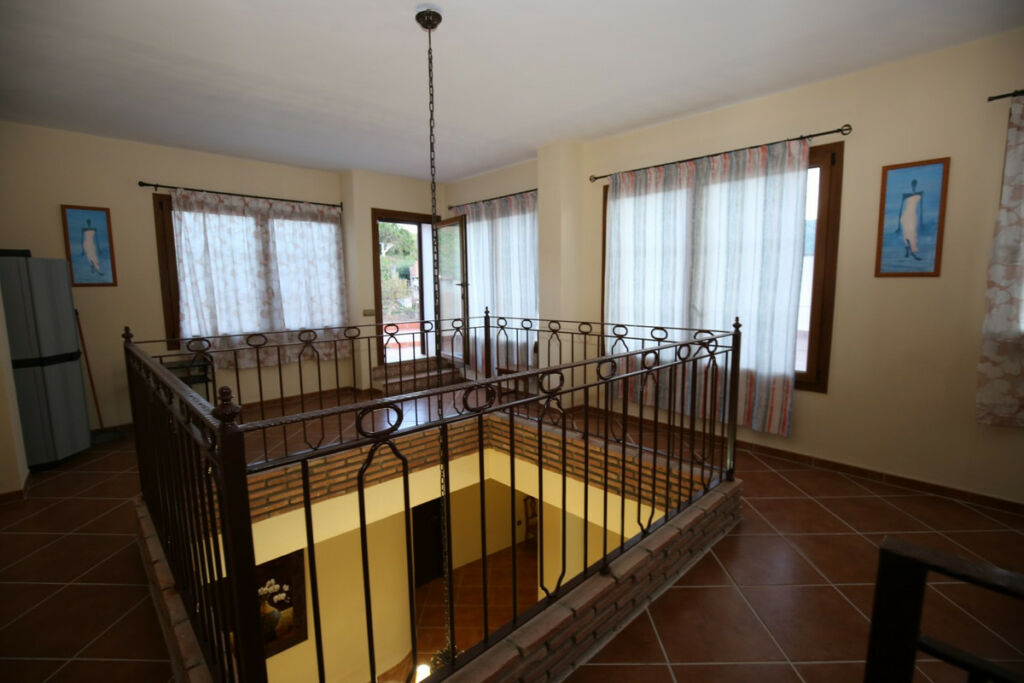 Detached Villa Benamargosa Málaga - image 18