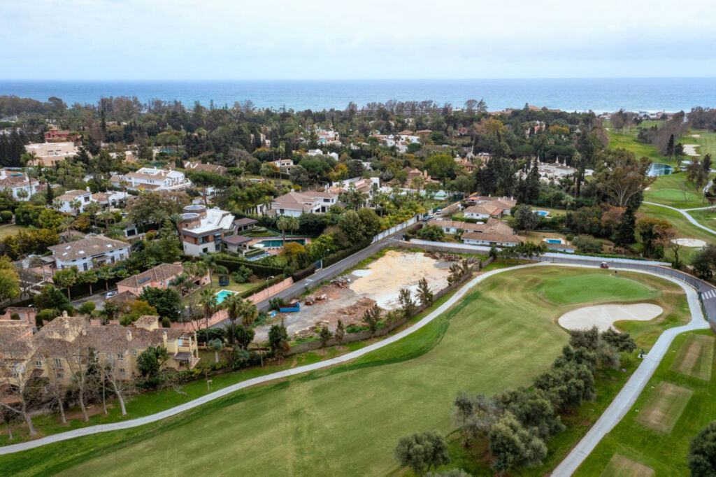 Residential Plot Guadalmina Baja Málaga - image 18