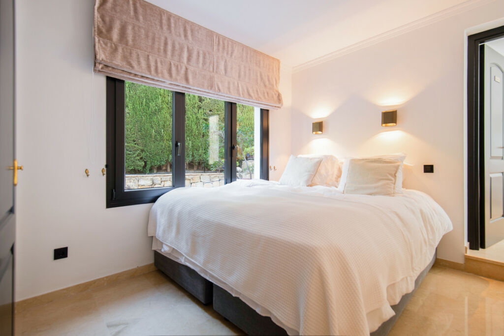 Detached Villa El Rosario Málaga - image 18