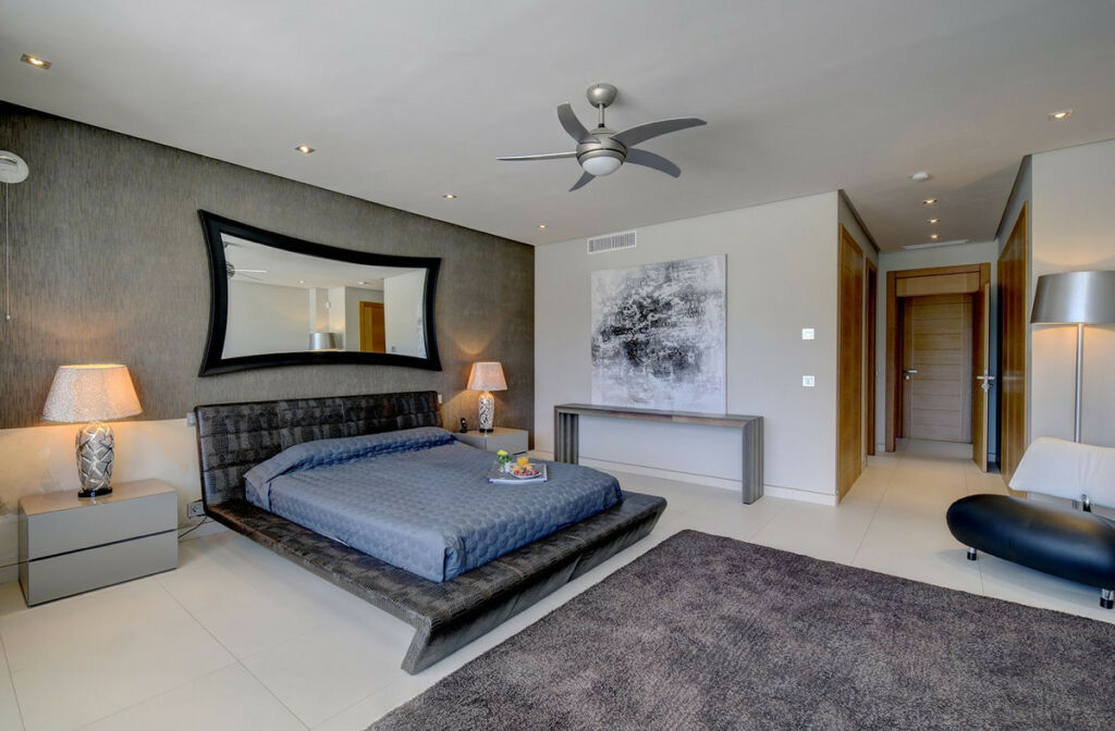 Detached Villa Nueva Andalucía Málaga - image 18