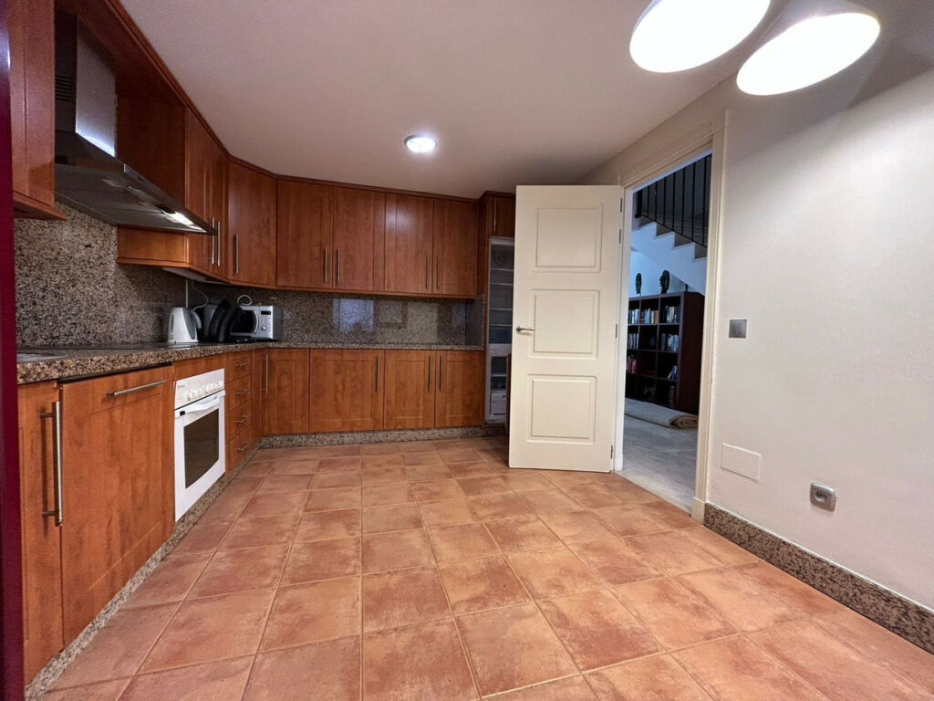 Townhouse Estepona Málaga - image 12