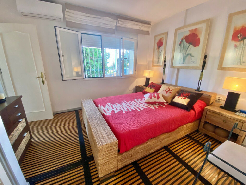 Middle Floor Apartment Nagüeles Málaga - image 18