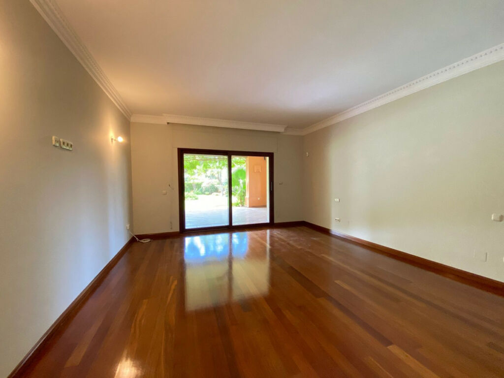 Detached Villa Sierra Blanca Málaga - image 24