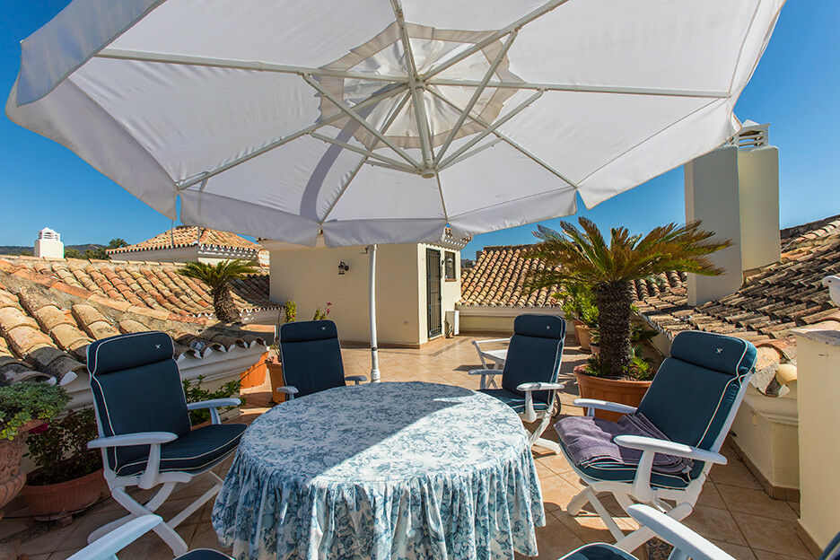 Penthouse Elviria Málaga - image 22