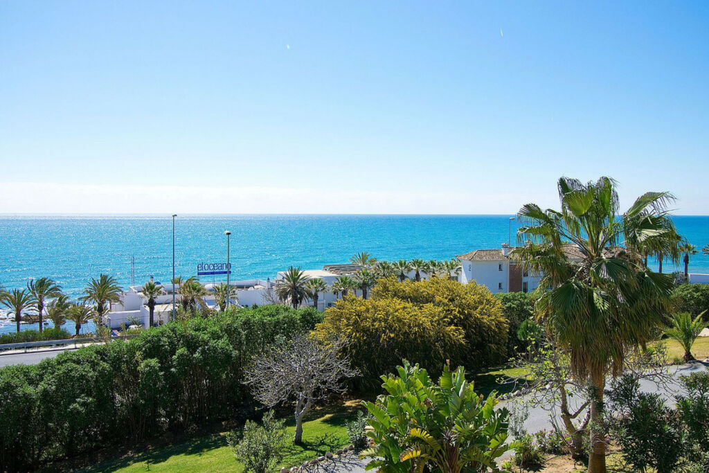Middle Floor Apartment Torrenueva Málaga - image 16