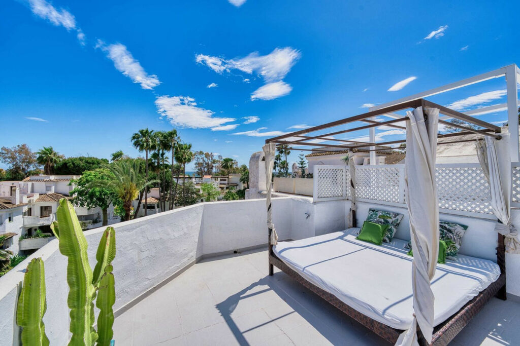 Penthouse Elviria Málaga - image 20