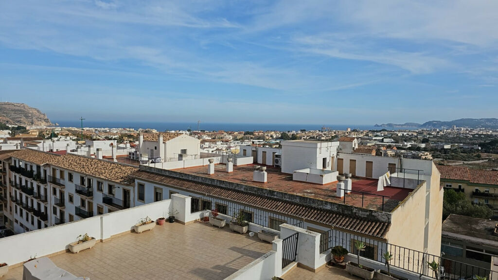 Middle Floor Apartment Javea Alicante - image 2