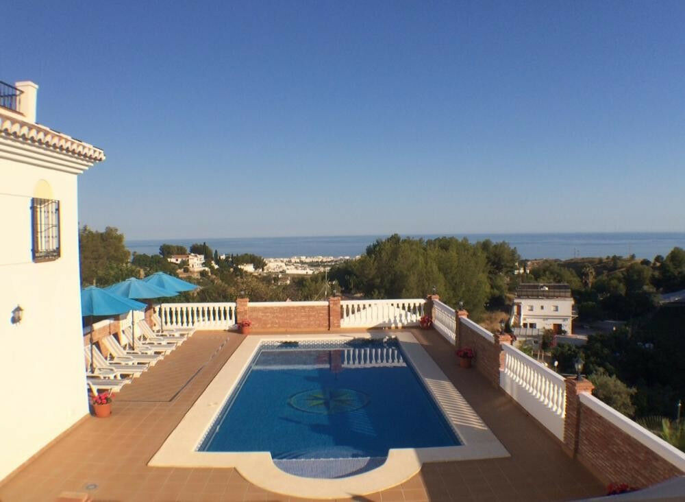 Detached Villa Frigiliana Málaga - image 2