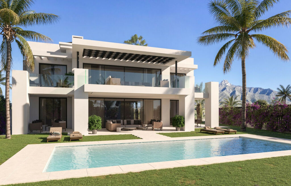 Detached Villa Marbella Málaga - image 2
