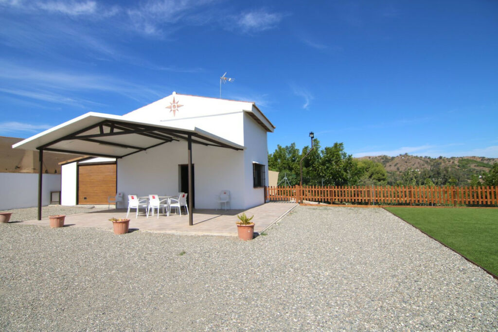 Detached Villa Coín Málaga - image 2