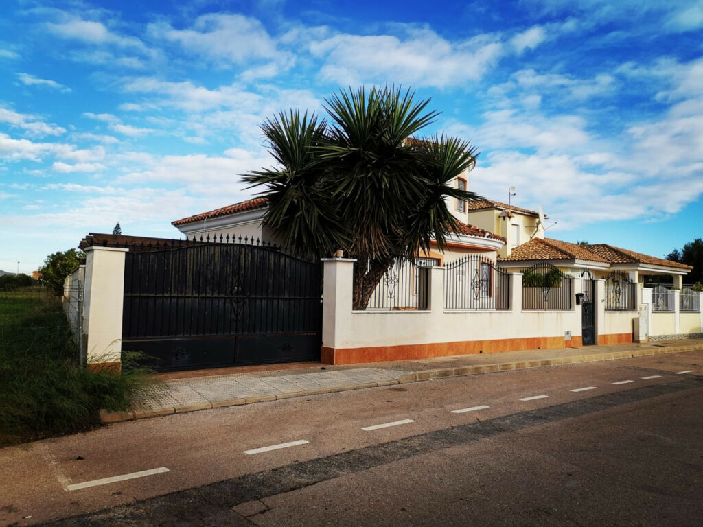 Detached Villa Los Alcazares Murcia - image 2