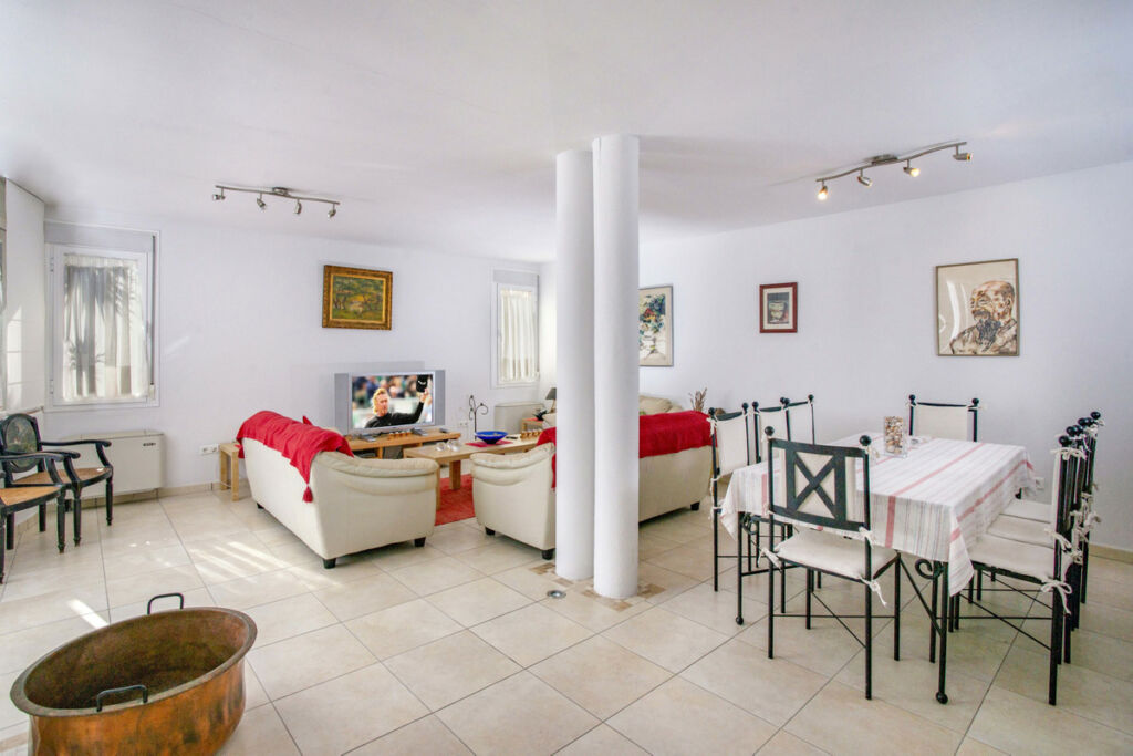 Hostel Pizarra Málaga - image 2