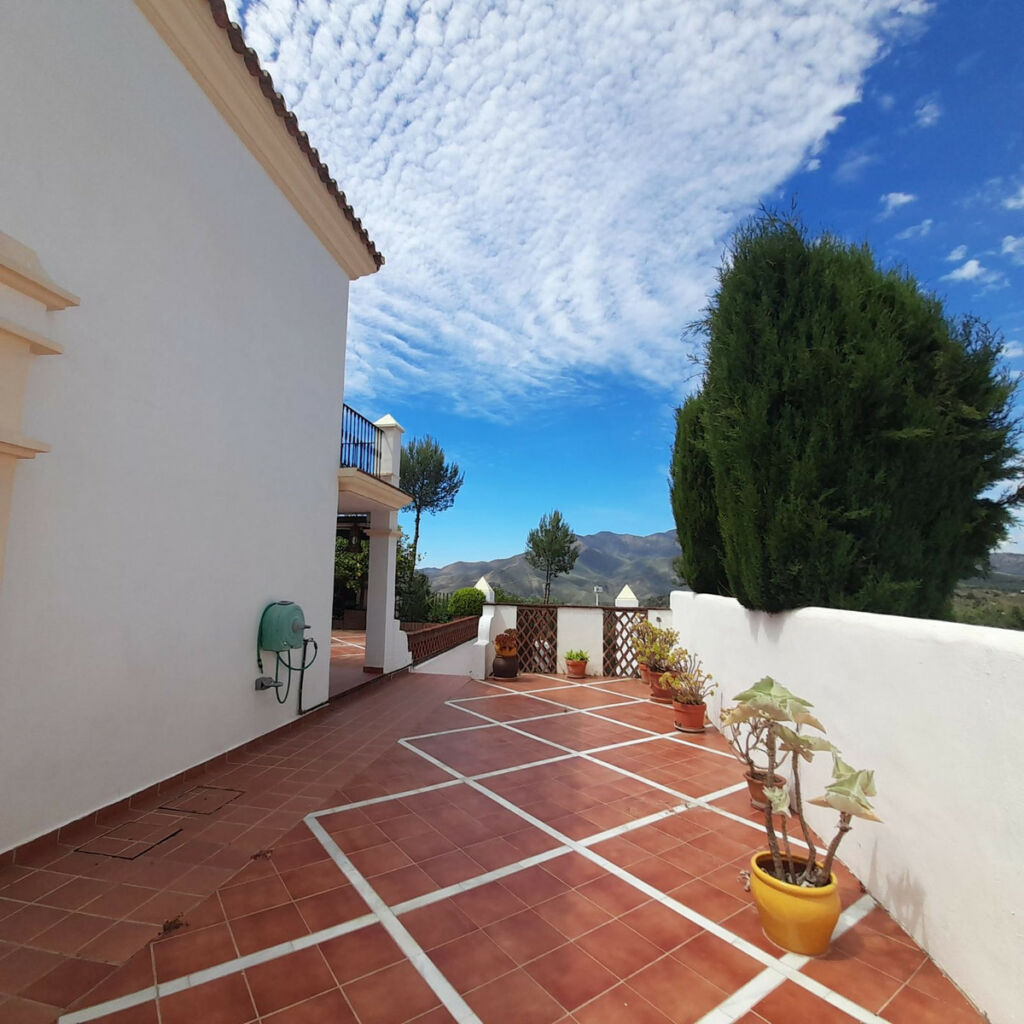 Semi-Detached House Alhaurin Golf Málaga - image 4