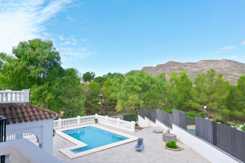 Detached Villa Yecla Murcia - image 2