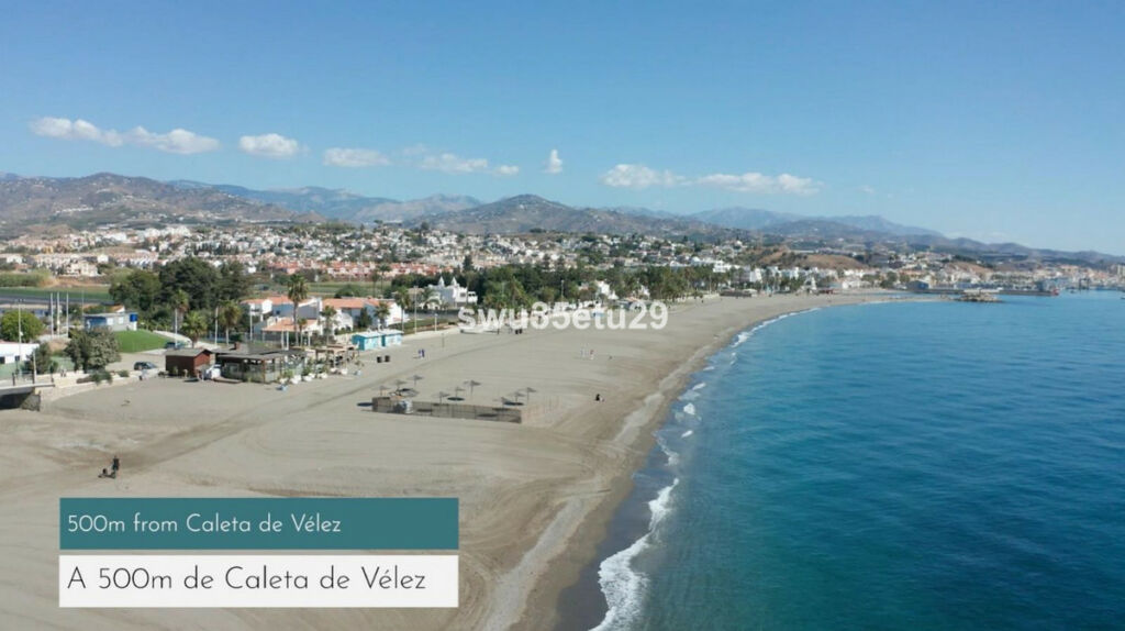 Residential Plot Vélez-Málaga Málaga - image 2