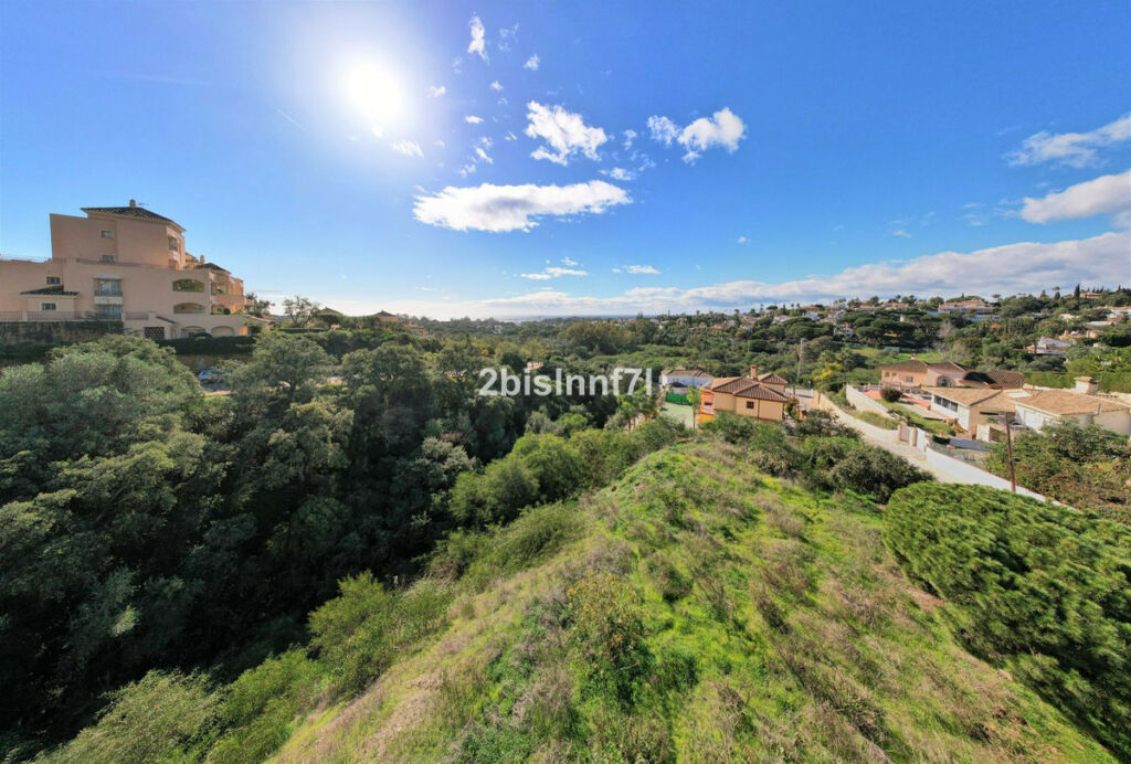 Residential Plot Elviria Málaga - image 3