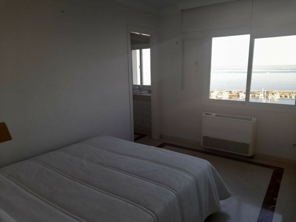 Penthouse Estepona Málaga - image 17