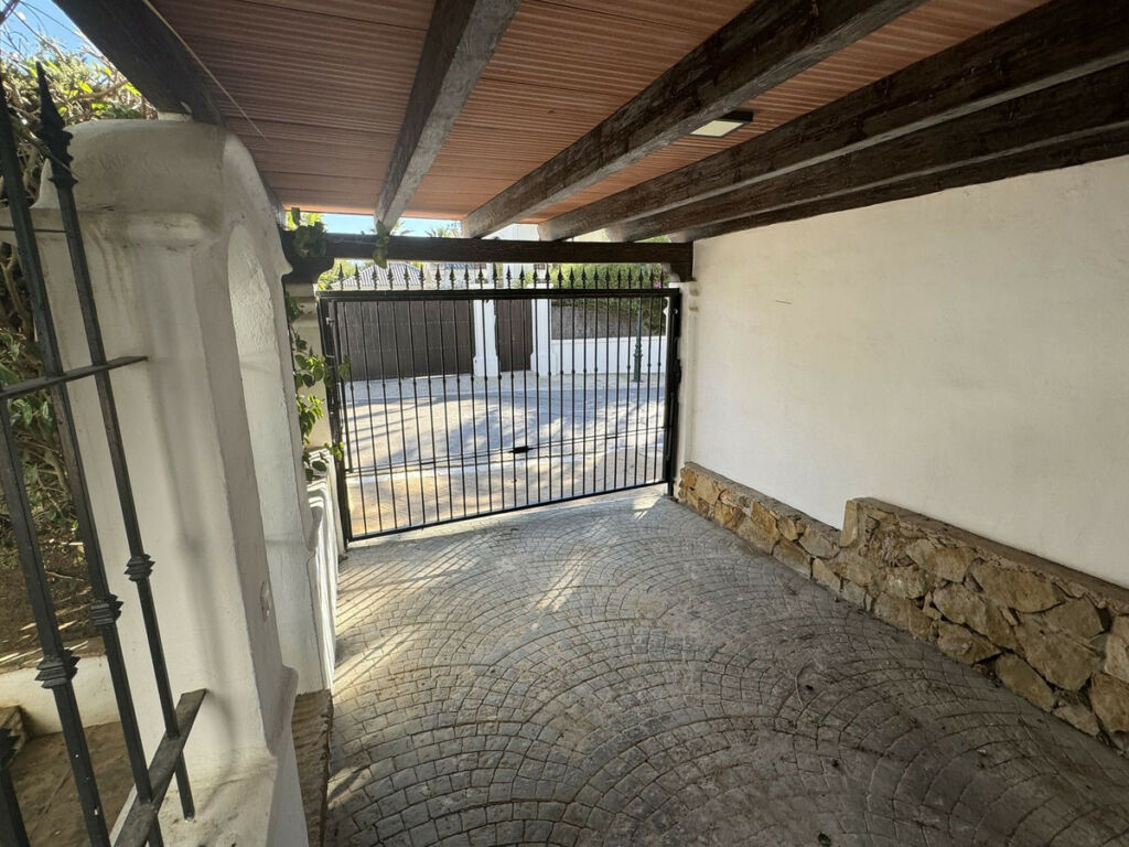 Detached Villa Bahía de Marbella Málaga - image 20