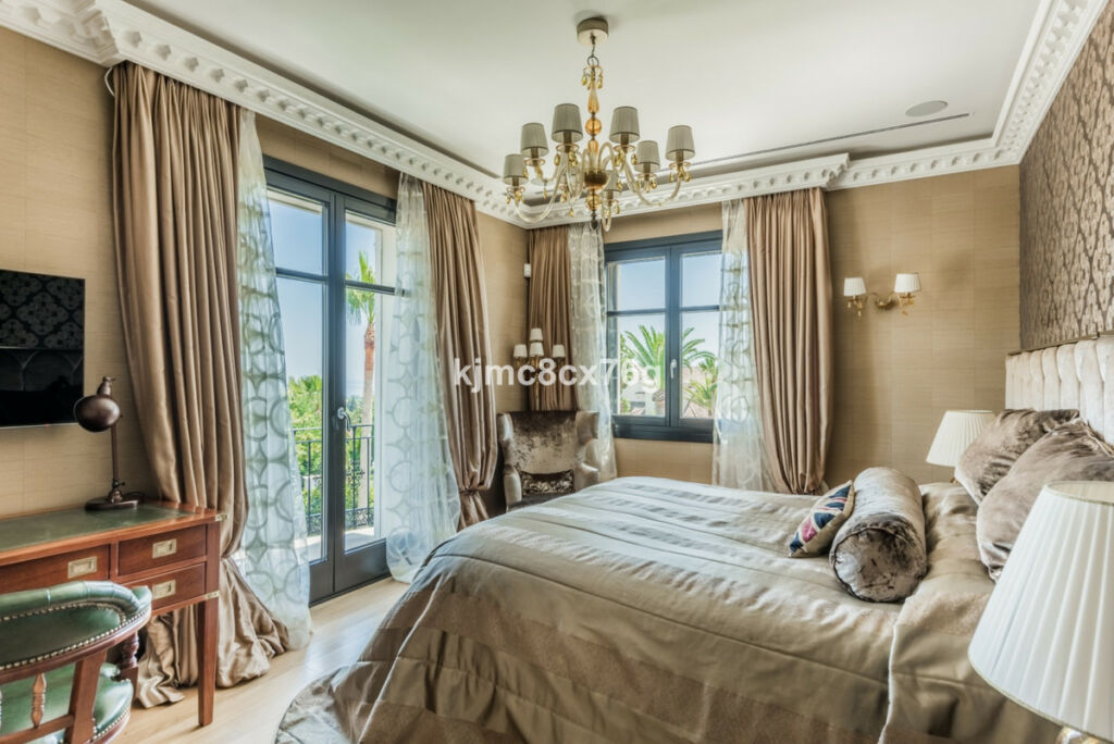 Detached Villa Hacienda Las Chapas Málaga - image 20