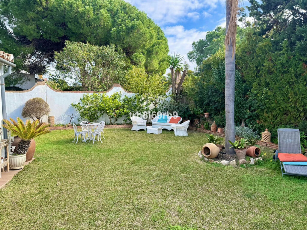 Detached Villa Atalaya Málaga - image 20