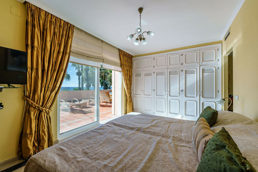 Detached Villa Benamara Málaga - image 20