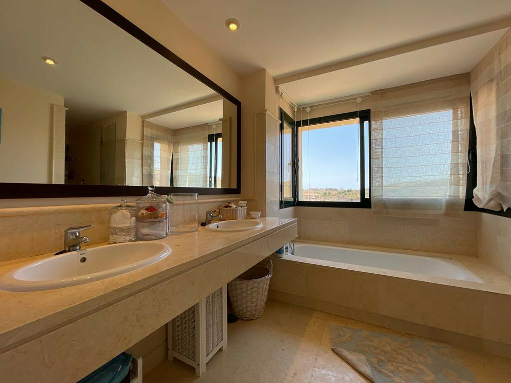 Penthouse Benahavís Málaga - image 20