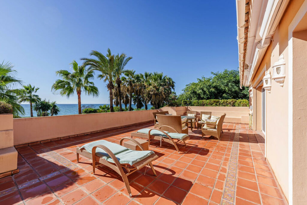 Detached Villa Benamara Málaga - image 21