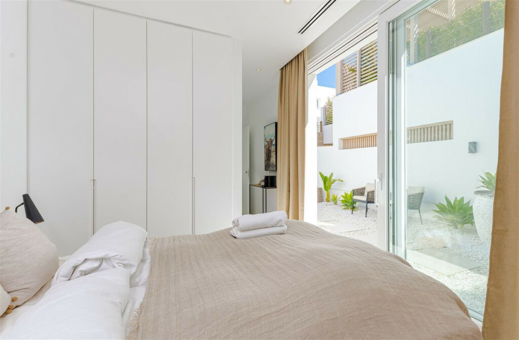 Detached Villa Riviera del Sol Málaga - image 21