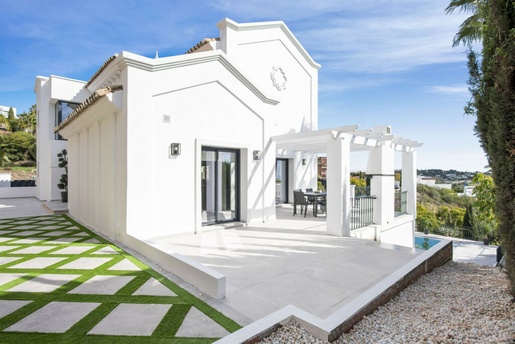 Detached Villa Los Flamingos Málaga - image 21
