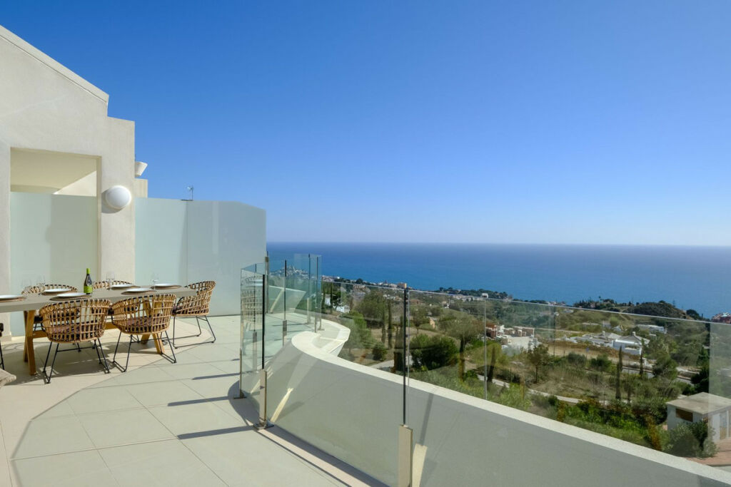 Penthouse Duplex Benalmadena Pueblo Málaga - image 21