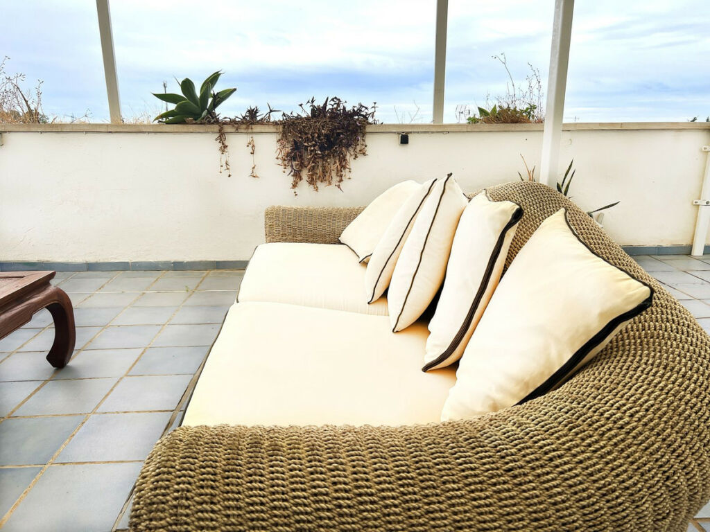 Top Floor Apartment Nueva Andalucía Málaga - image 21