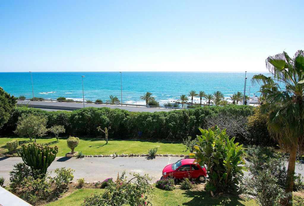Middle Floor Apartment Torrenueva Málaga - image 18