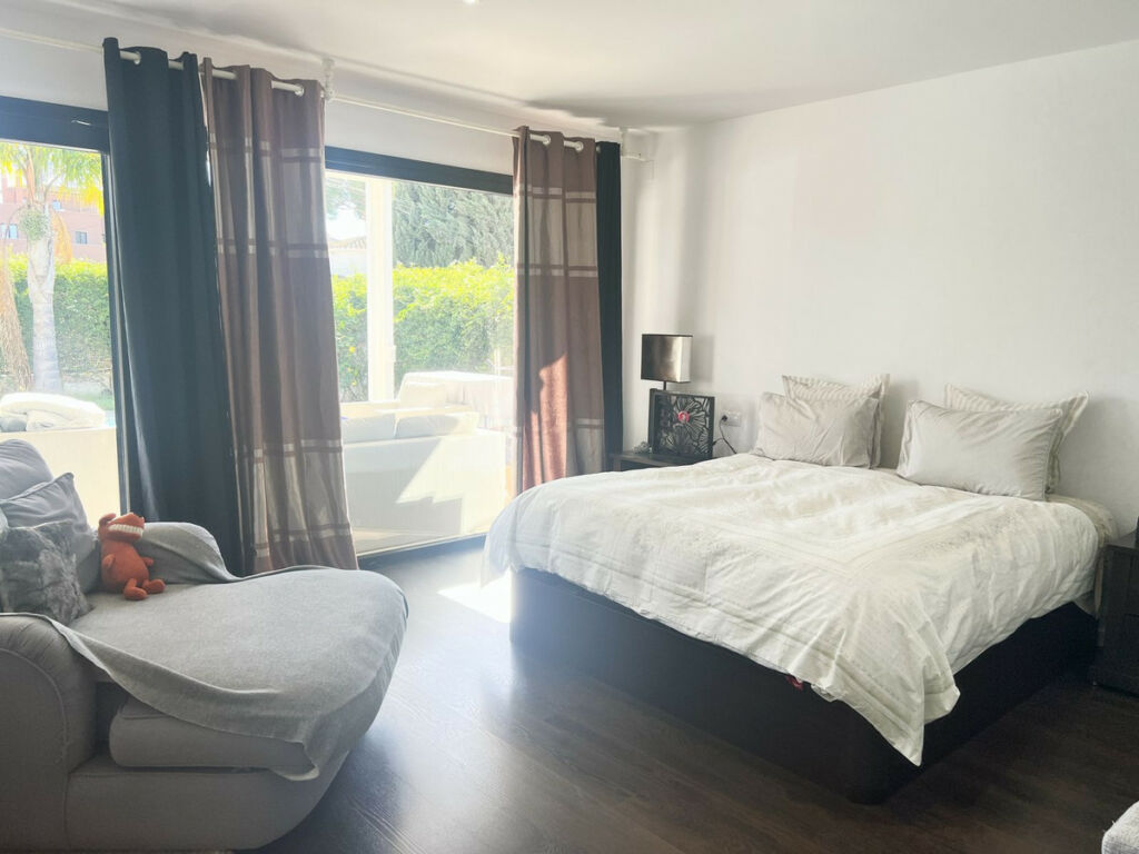 Detached Villa Marbella Málaga - image 21