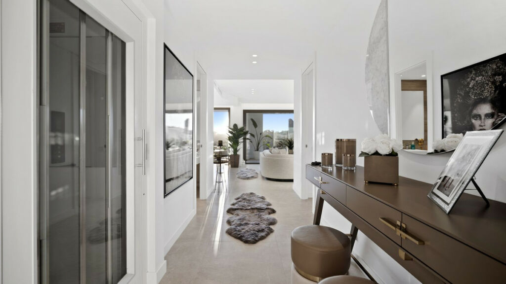 Detached Villa Marbella Málaga - image 22