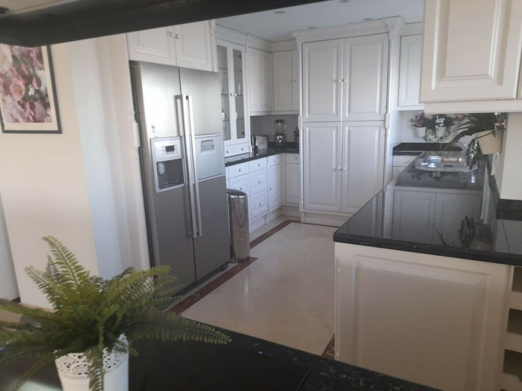 Penthouse Estepona Málaga - image 26