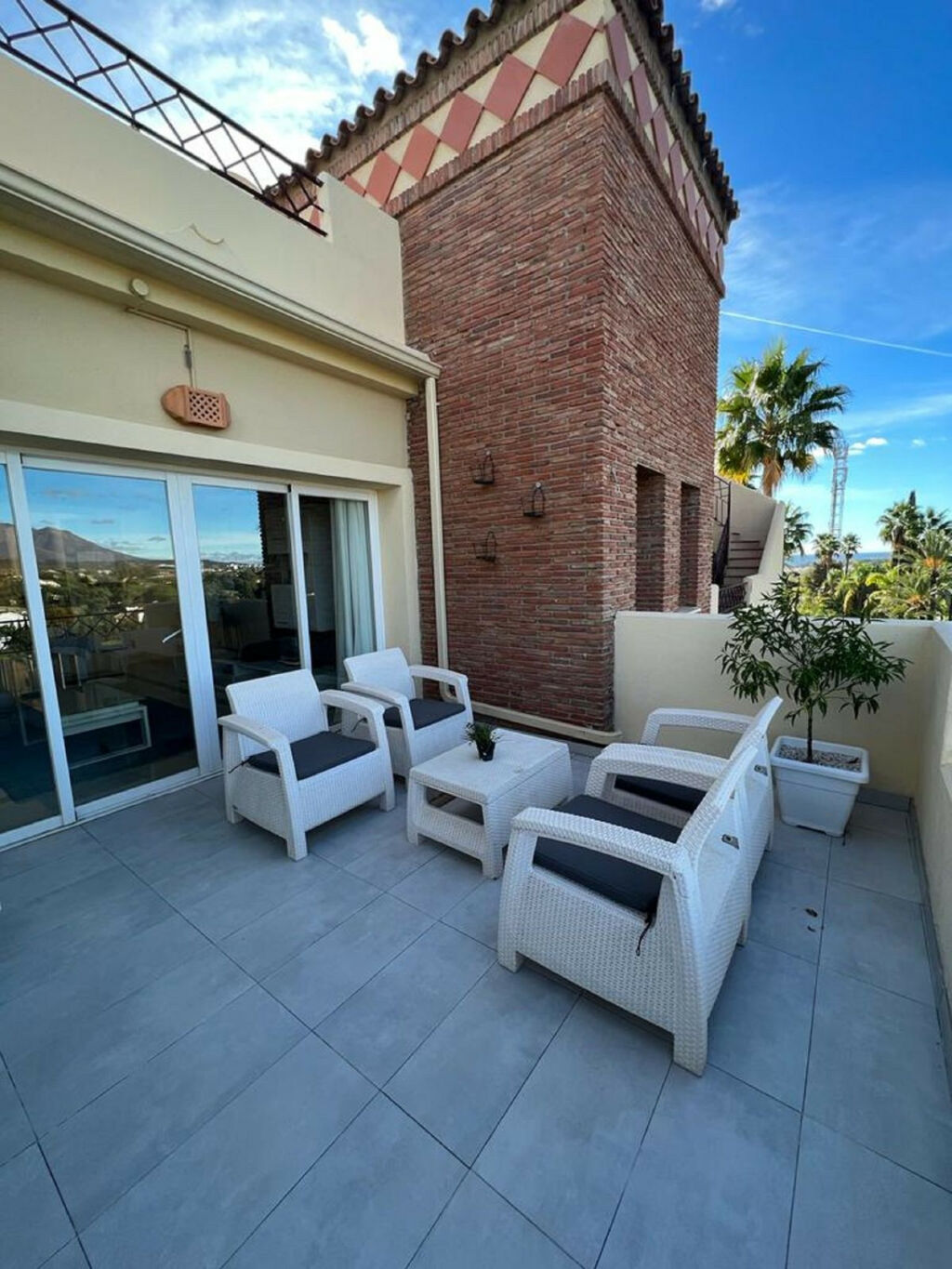 Penthouse New Golden Mile Málaga - image 22