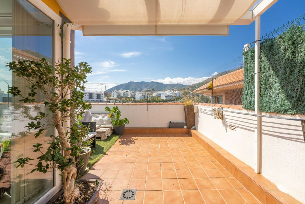 Penthouse Fuengirola Málaga - image 21
