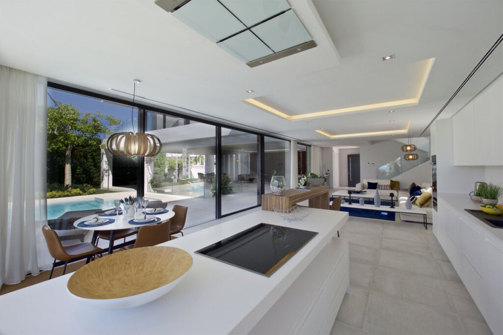 Detached Villa Benahavís Málaga - image 22