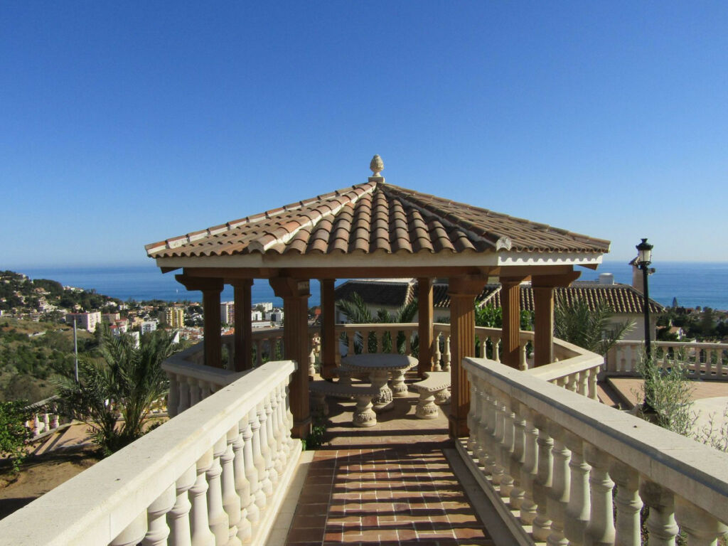 Detached Villa Málaga Este Málaga - image 22