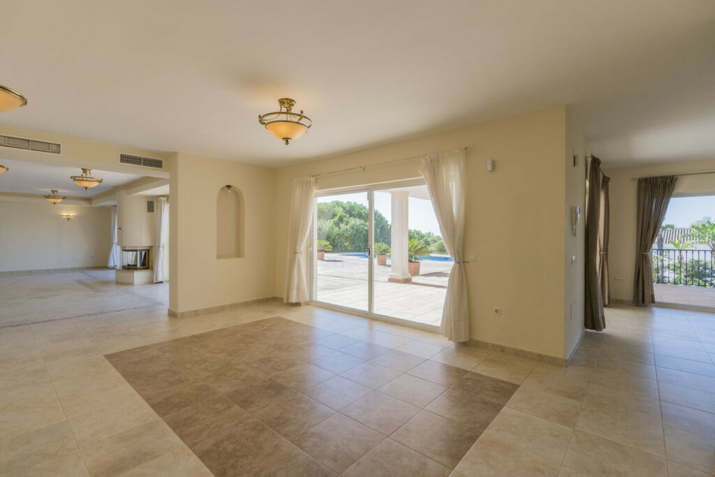 Detached Villa Valtocado Málaga - image 24