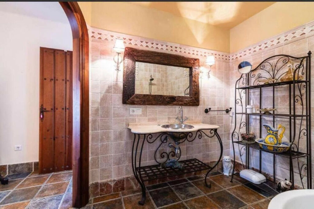 Detached Villa Frigiliana Málaga - image 22