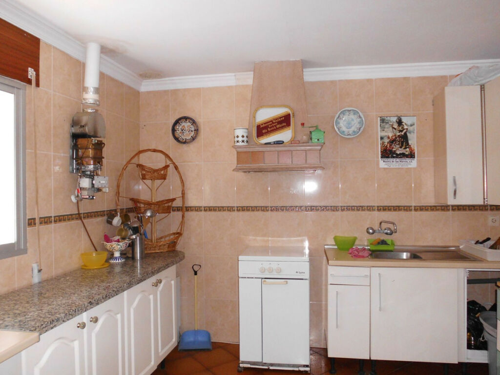 Detached Villa Tolox Málaga - image 23