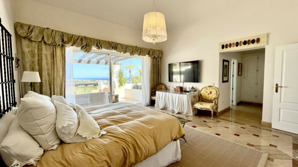 Penthouse Río Real Málaga - image 23