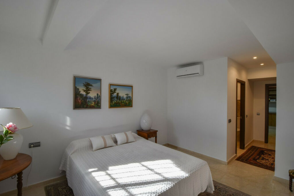 Townhouse Nueva Andalucía Málaga - image 25