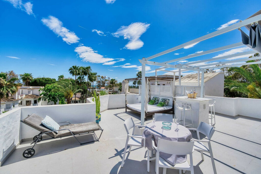 Penthouse Elviria Málaga - image 24