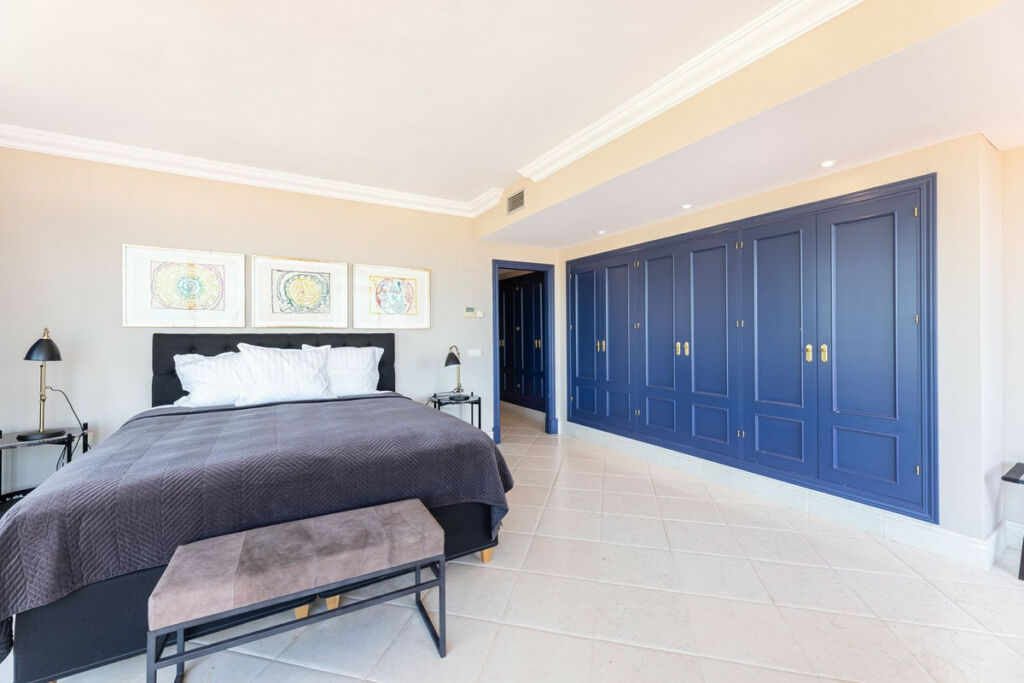 Penthouse Nueva Andalucía Málaga - image 24