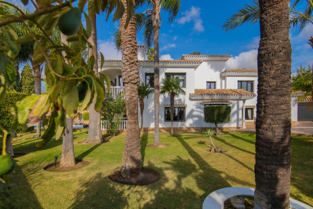 Detached Villa El Rosario Málaga - image 24