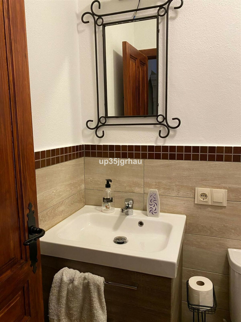 Detached Villa Estepona Málaga - image 24